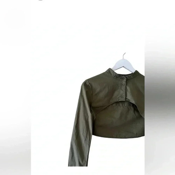 Vetta Olive Green Long Sleeves Button Down Cropped lightweight Top SZ S #1971 - Picture 4 of 9
